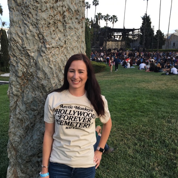 Meet your Posher, Trisha ❤️ - Picture 2 of 8